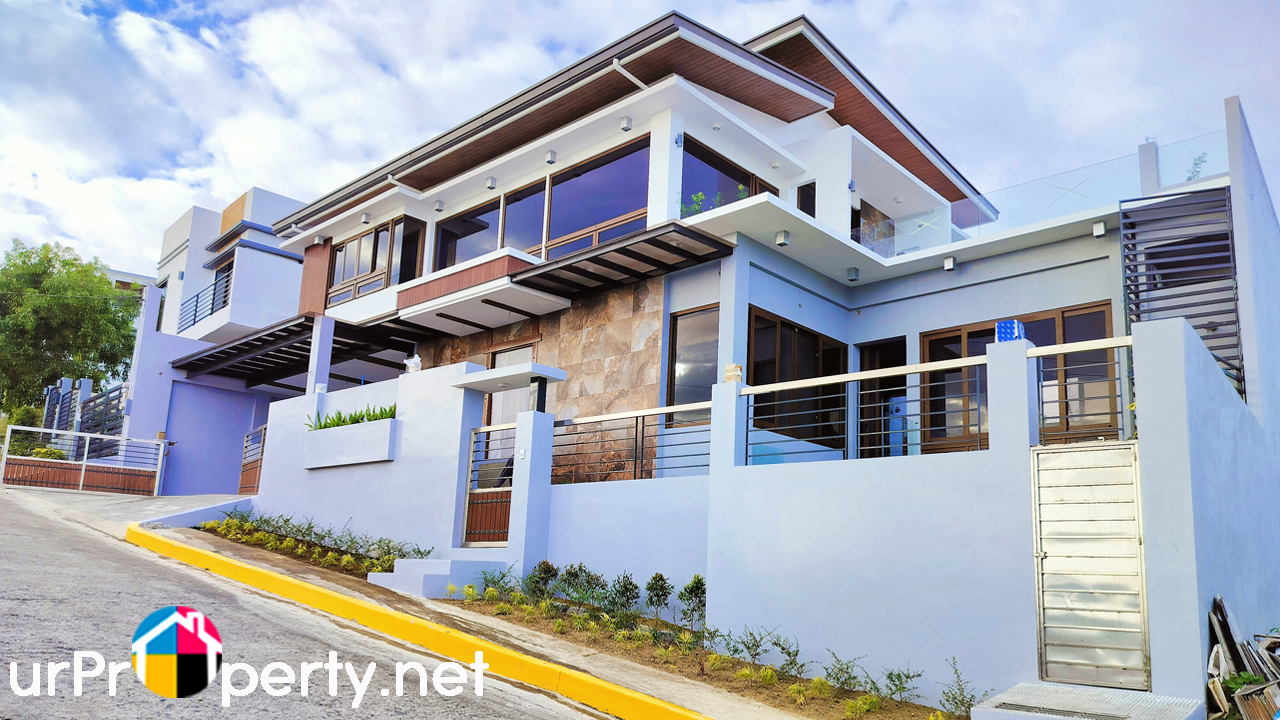 FOR SALE MODERN HOUSE WITH SWIMMING POOL PLUS OVERLOOKING VIEW TALISAY CEBU